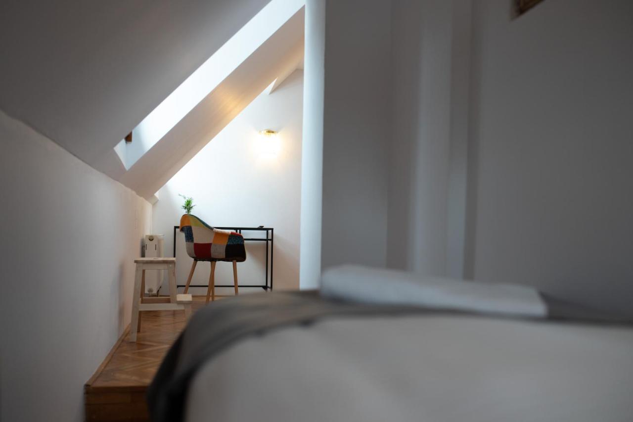 Hotel Petrin Jablonec nad Nisou Bagian luar foto