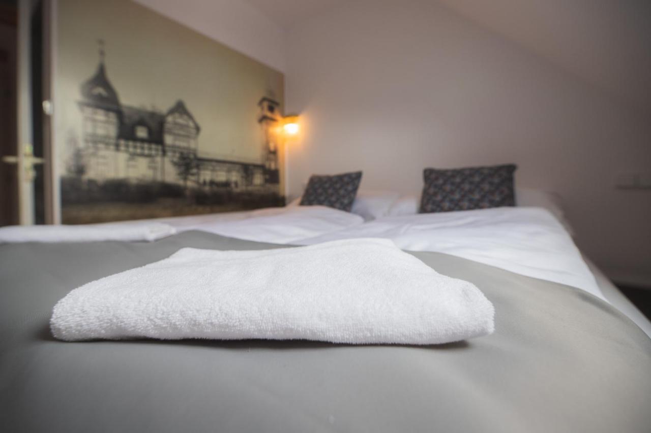 Hotel Petrin Jablonec nad Nisou Bagian luar foto
